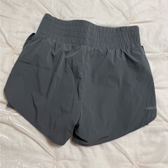 Baleaf running 2-1 short size S - Picture 3 of 7